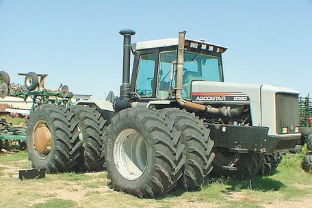 AGCO AGCOSTAR 8425 Tractor
