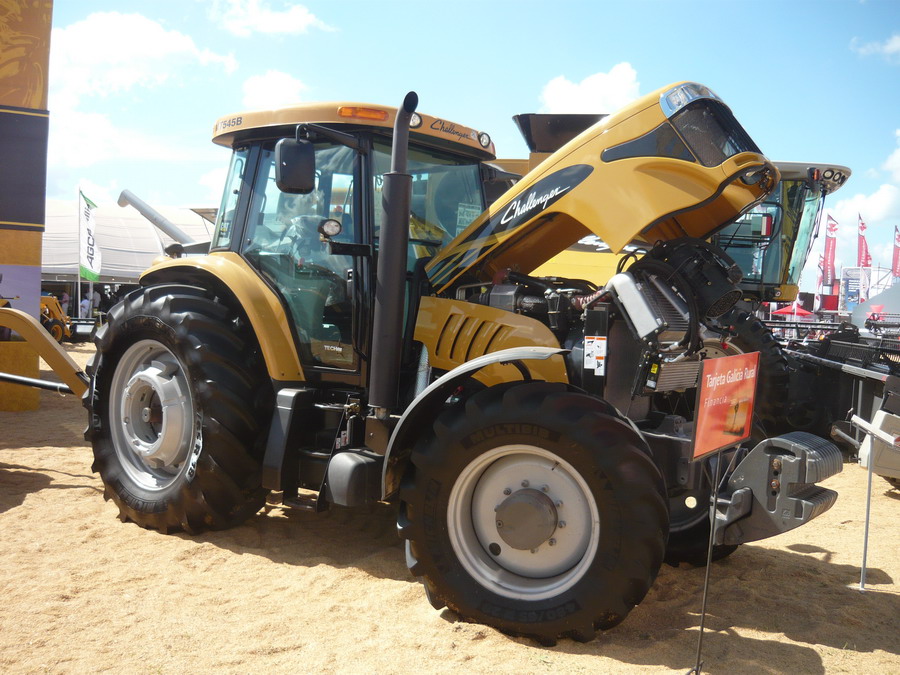 Challenger MT545B Tractor
