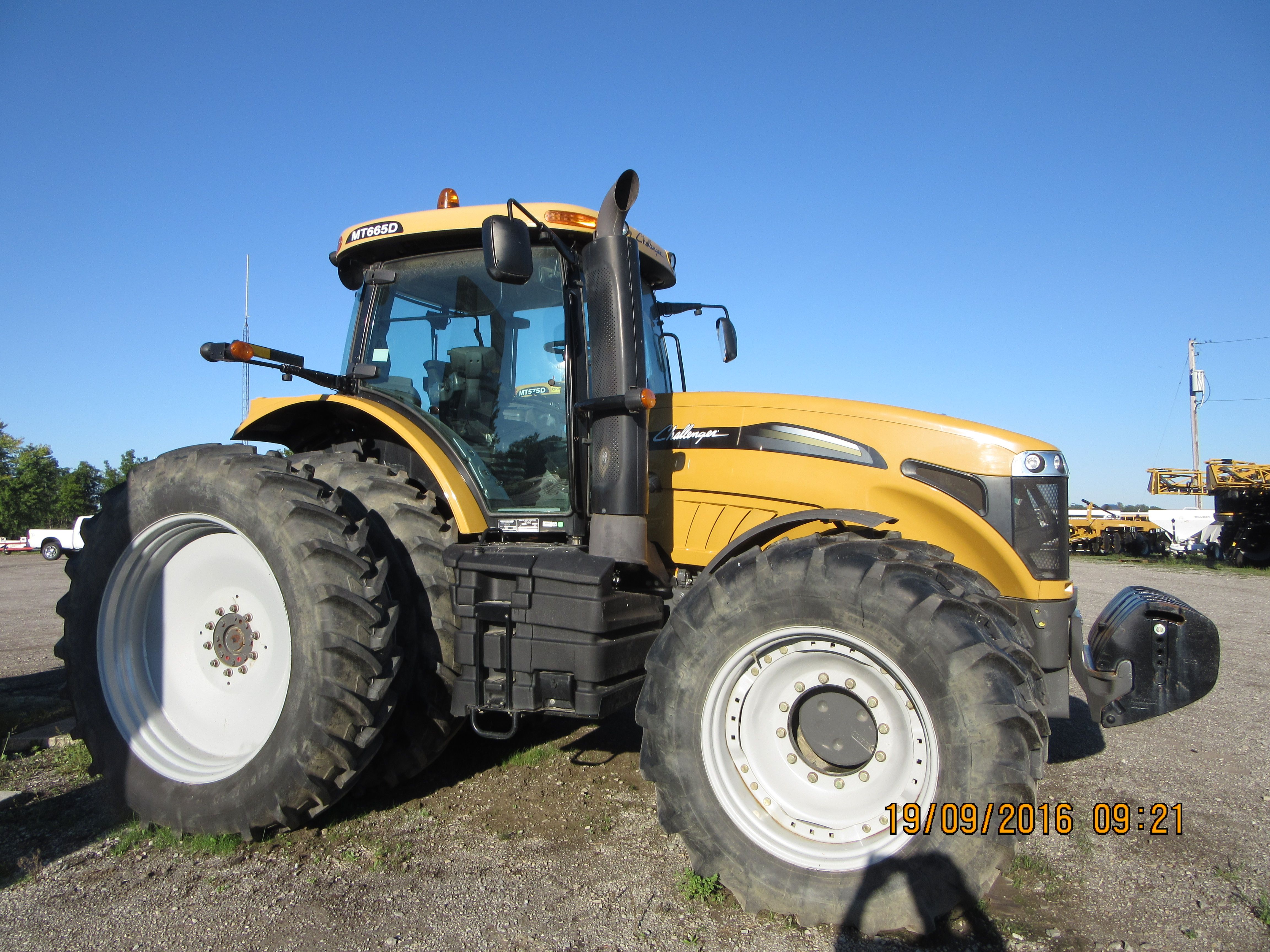 Challenger MT665D Tractor