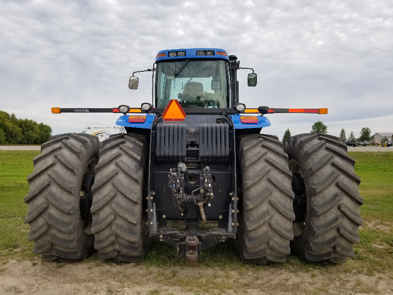 New Holland TJ480 Tractor