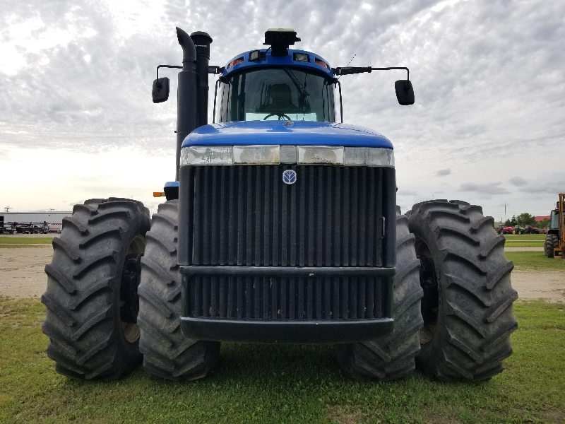 New Holland TJ480 Tractor