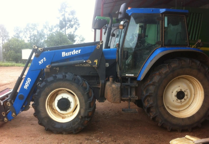 New Holland TM135 Tractor