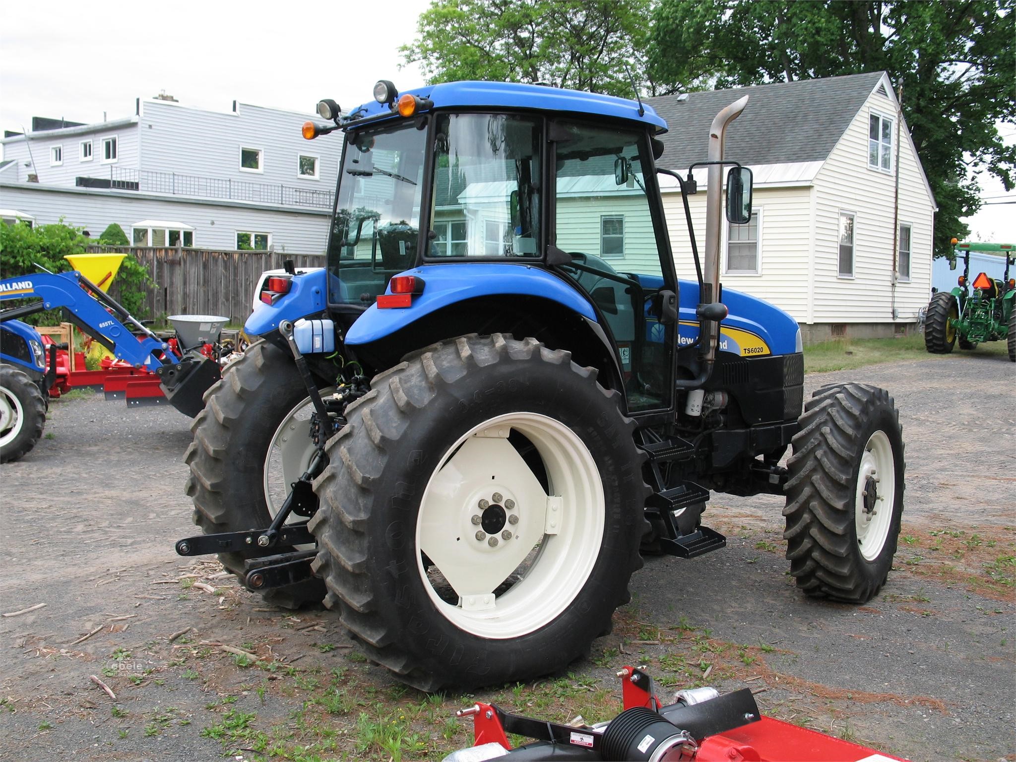 New Holland TS6020 Tractor