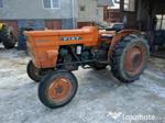 UTB/Universal 450 Tractor